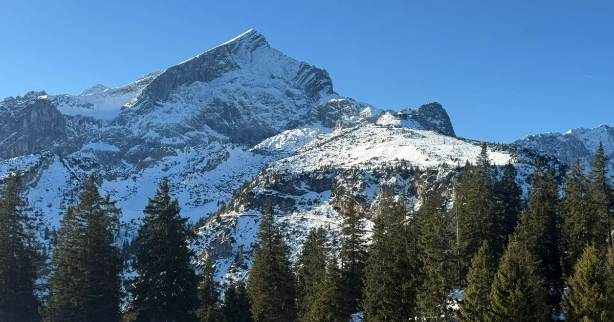 Voraussichtliche Wetterprognose für Nordtirol, Osttirol und Südtirol sowie den bayerischen Alpenrand bis Dienstagfrüh, 23.12.2025 (06:00 Uhr)
