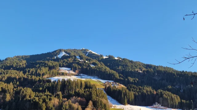 Kleine Wetteränderung, Föhn im Norden, ein paar Regenschauer und Schneeschauer im Süden durch ein Italentief!
