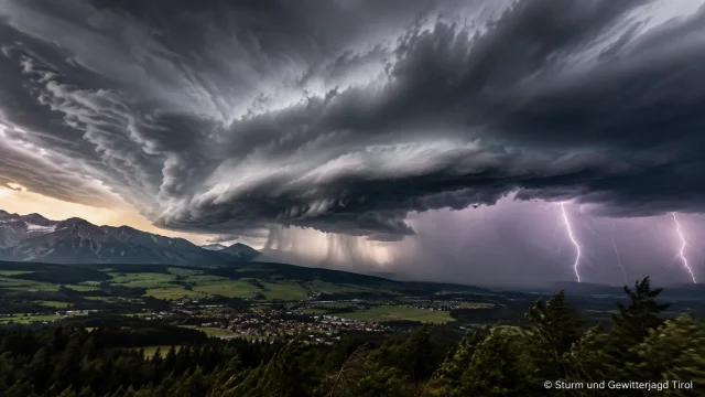 Unwetter heute: Superzellen, Hagel und Orkanböen!