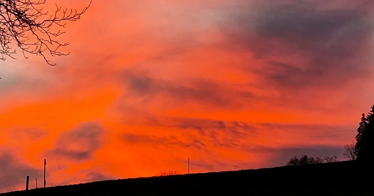 ✨ Wenn der Himmel brennt, ein Abendrot wie gemalt ✨