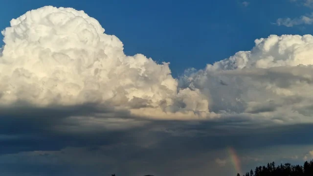 Wetter Tirol heute: Sonne, Hitze und abends  Gewitter