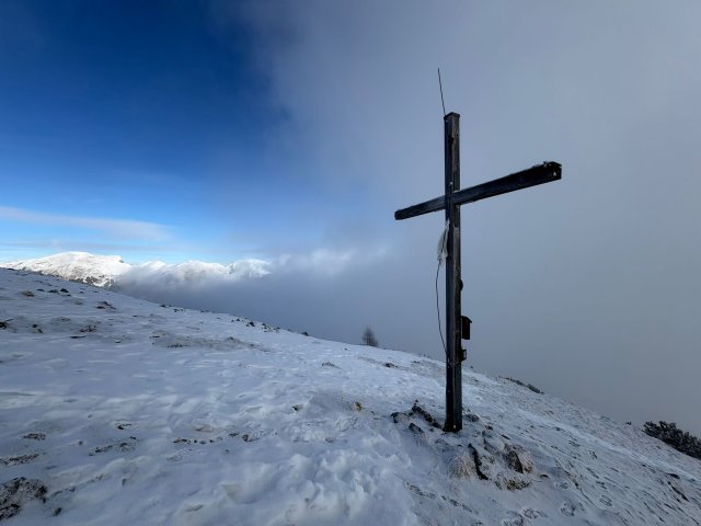 🌨️ Neuer Schneeschub erreicht die Alpen heute Freitag, regional teils ergiebig!