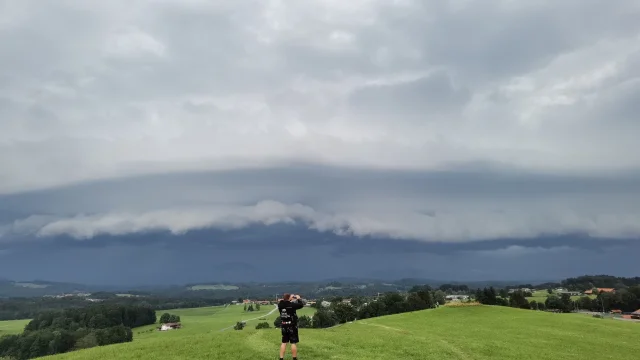 🌧️ Wie alles begann und warum unsere Wetter-WebApp so besonders ist!
