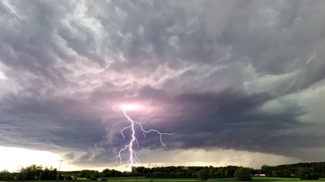 Superzellen Gewitter, die Mutter aller Gewitterzellen!